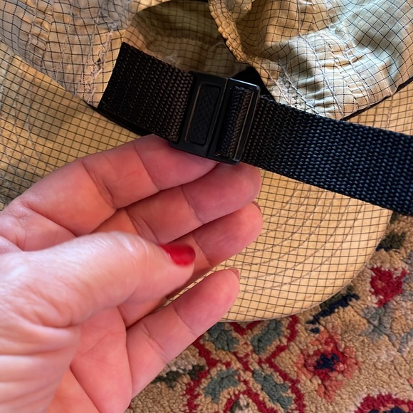 Hat - Picture 4 of 4